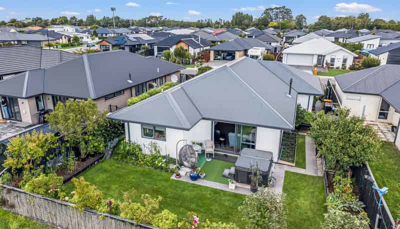 6 Clegg Street, Woodend