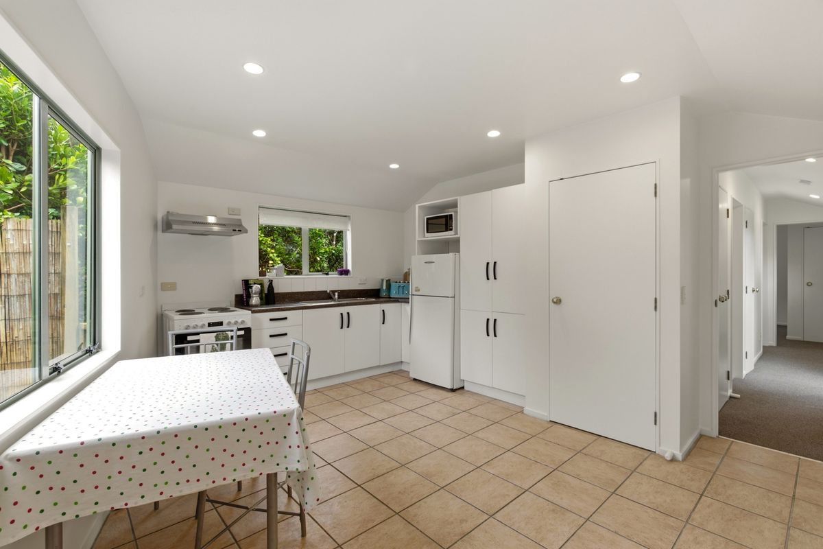 WHERE FREEHOLD FREEDOM MEETS PRIME LOCATION – pohled 5