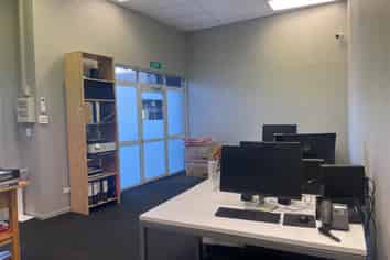 High-stud storage & parking