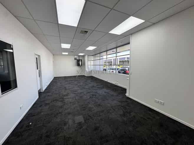 3,000sqm A-Grade DC with Yard & Canopy