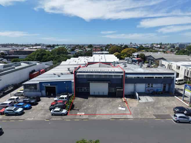 735sqm Well-located Stand-alone Industrial