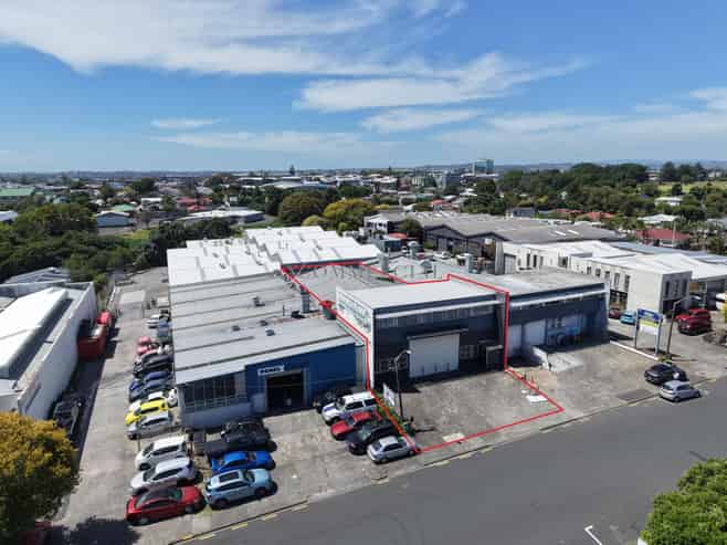 735sqm Well-located Stand-alone Industrial