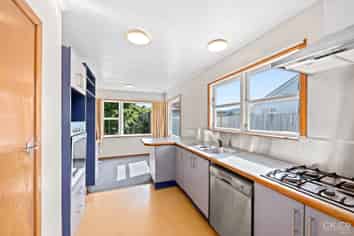 2/11 Walters Street, Avalon