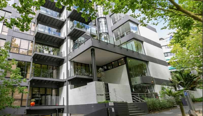 5J/132 Vincent, Auckland Central