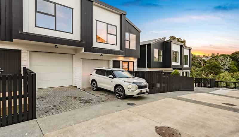 6/11&13 Tabitha Crescent, Henderson