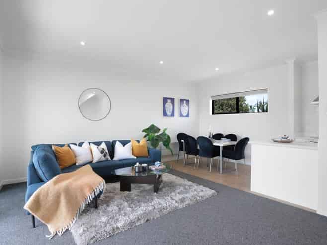 7/5 Peachgrove Road, Te Atatu Peninsula