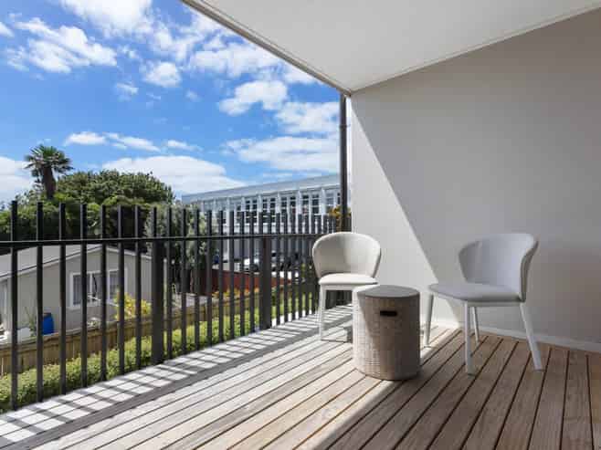 7/5 Peachgrove Road, Te Atatu Peninsula