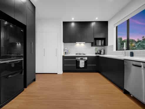 14 Serpent Road, Flat Bush