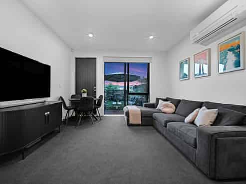 14 Serpent Road, Flat Bush