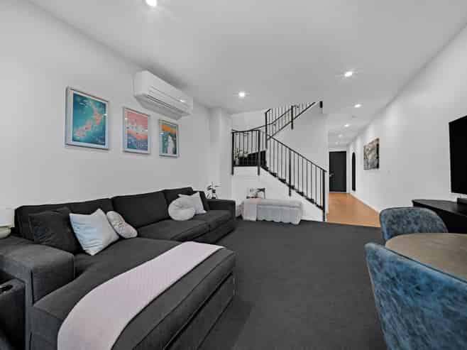 14 Serpent Road, Flat Bush