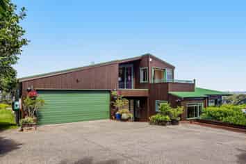 1083 Whangaparaoa Road, Tindalls Beach