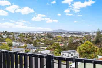 302/553C Glenfield Road, Auckland Central