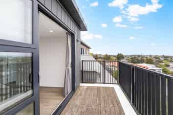 302/553C Glenfield Road, Auckland Central