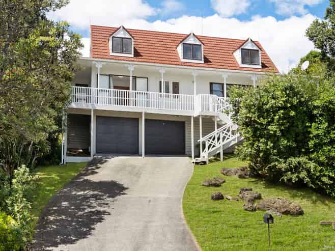 1 Francis Curtis Avenue, Blockhouse Bay