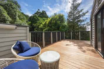48 Tinopai Road, Titirangi