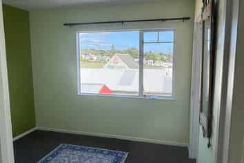 88 Commercial Road, Helensville