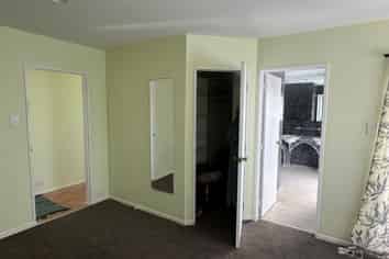 88 Commercial Road, Helensville