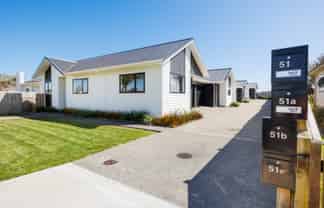 51 Marumaru Street, Marton