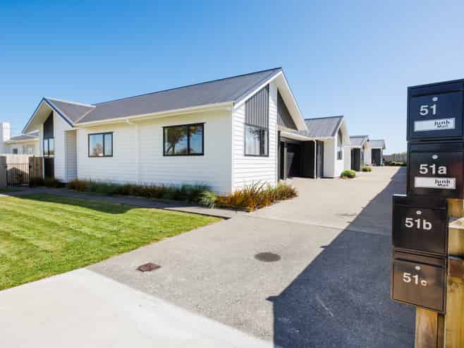 51 Marumaru Street, Marton