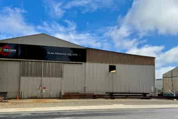 Large Engineering Workshop + Yard