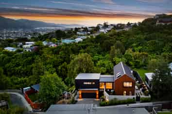 13b Renoir Avenue, Belmont