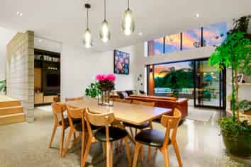 13b Renoir Avenue, Belmont