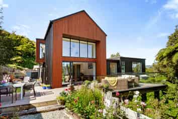 13b Renoir Avenue, Belmont