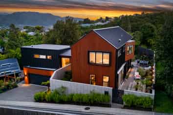 13b Renoir Avenue, Belmont