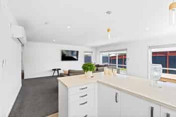 12 Sussex Street, Levin