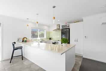 12 Sussex Street, Levin