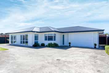 12 Sussex Street, Levin