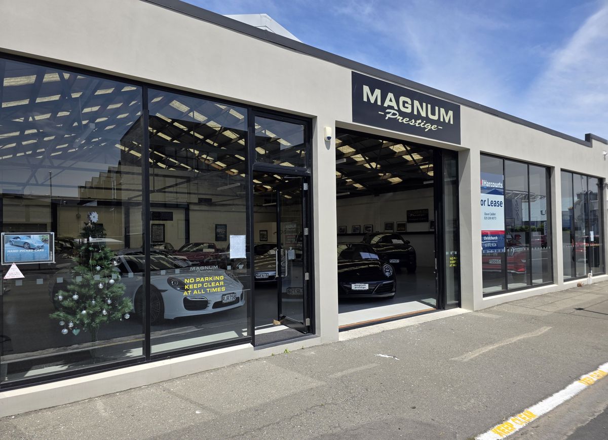 Classy CBD Mixed-Use Showroom & Warehouse