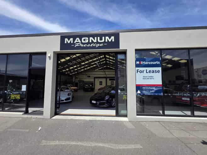 Classy CBD Mixed-Use Showroom & Warehouse