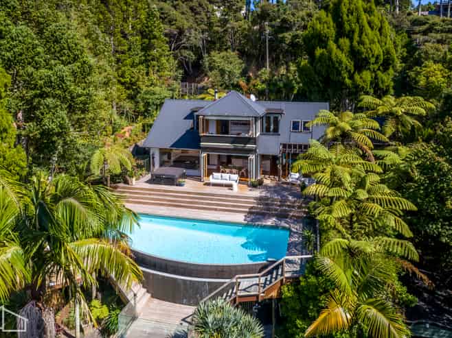 215 Konini Road, Titirangi