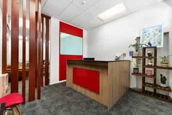 MODERN STUDIO / OFFICE / CLASSROOM
