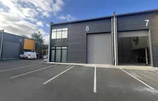 118sqm tilt slab unit | secure complex
