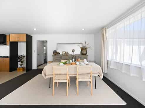 17 Barwick Place, Huntington