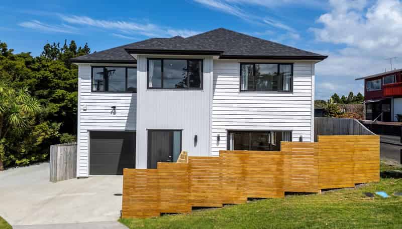 57A Tui Glen Road, Birkenhead