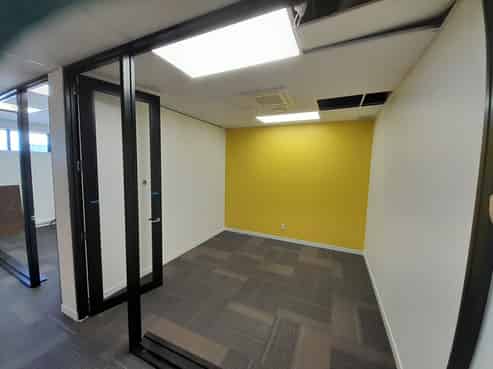 Modern Hinemaru Street Double-Storey Office