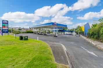  New Lynn Service Station in Prime Location 