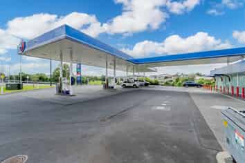  New Lynn Service Station in Prime Location 