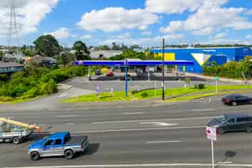  New Lynn Service Station in Prime Location 