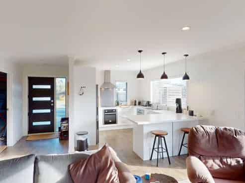 21 Wescombe Grove, Feilding