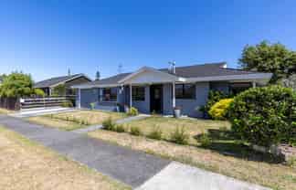 2 Kanawa Street, Waikanae