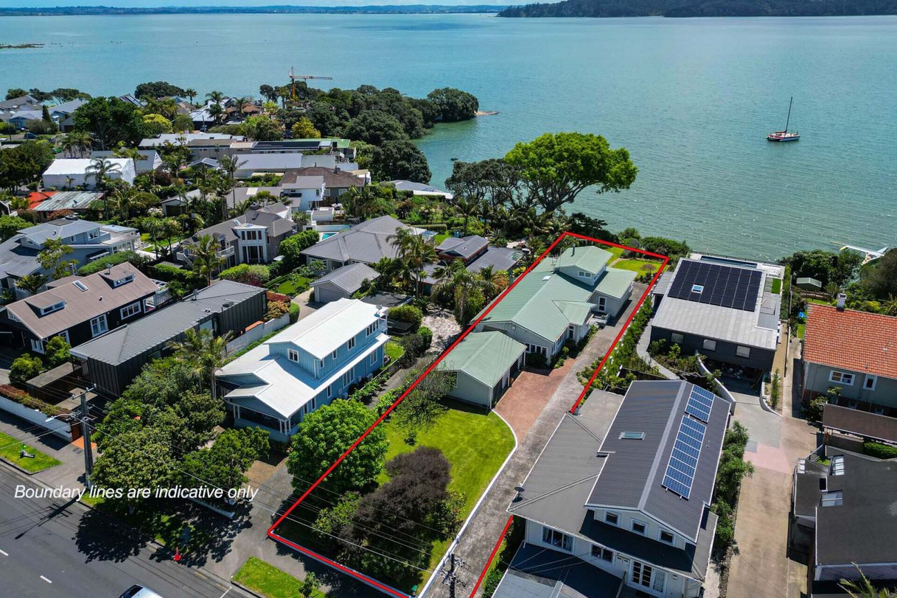 Iconic waterfront estate - Widok 2