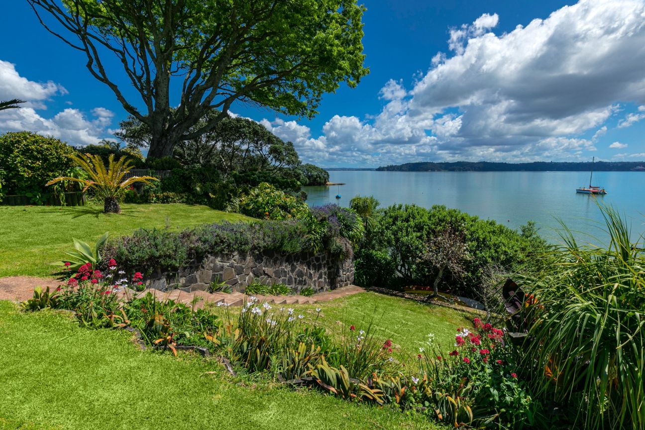 Iconic waterfront estate - Widok 5
