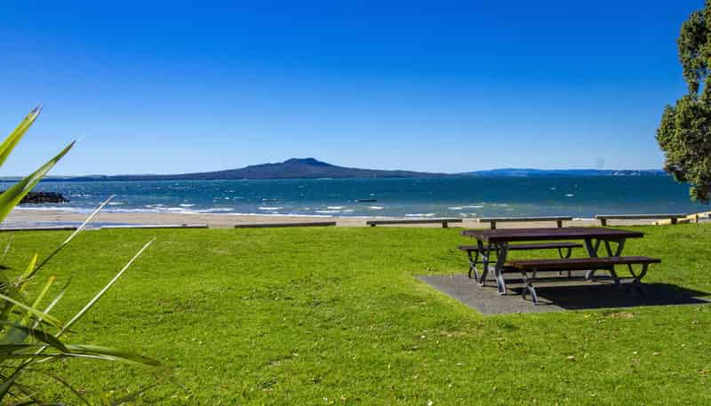 9a The Esplanade, Castor Bay