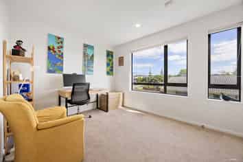 6/35 Centreway Road, Orewa