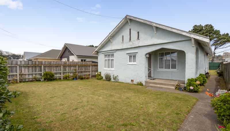 390 Broadway, Miramar