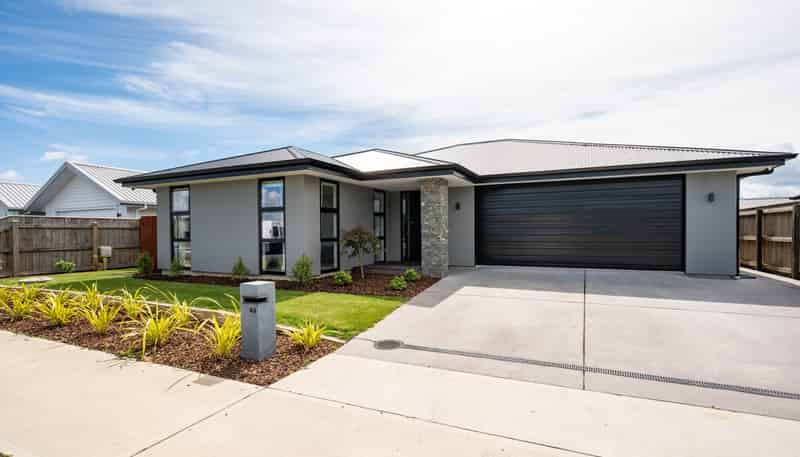 43 Woodley Road, Richmond